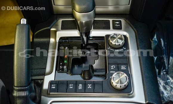 Acheter Import Voiture Toyota Land Cruiser Blanc à Import - Dubai, Artibonite Acheter Import Voiture Toyota Land Cruiser Blanc à Import - Dubai, Artibonite
