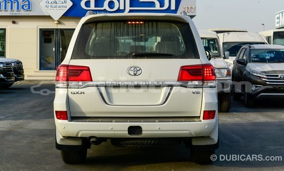 Acheter Import Voiture Toyota Land Cruiser Blanc à Import - Dubai, Artibonite Acheter Import Voiture Toyota Land Cruiser Blanc à Import - Dubai, Artibonite