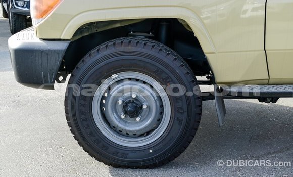 Acheter Import Voiture Toyota Land Cruiser Beige à Import - Dubai, Artibonite Acheter Import Voiture Toyota Land Cruiser Beige à Import - Dubai, Artibonite