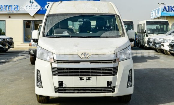 Acheter Import Voiture Toyota Hiace Blanc à Import - Dubai, Artibonite Acheter Import Voiture Toyota Hiace Blanc à Import - Dubai, Artibonite