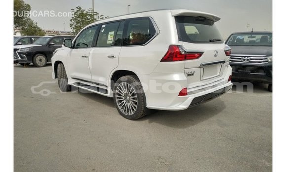 Acheter Import Voiture Lexus LX Blanc à Import - Dubai, Artibonite Acheter Import Voiture Lexus LX Blanc à Import - Dubai, Artibonite