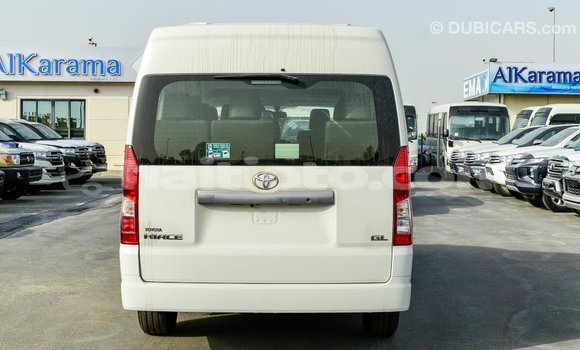 Acheter Import Voiture Toyota Hiace Blanc à Import - Dubai, Artibonite Acheter Import Voiture Toyota Hiace Blanc à Import - Dubai, Artibonite
