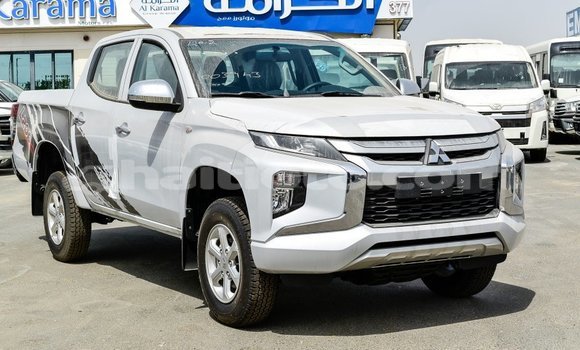 Acheter Import Voiture Mitsubishi L200 Blanc à Import - Dubai, Artibonite Acheter Import Voiture Mitsubishi L200 Blanc à Import - Dubai, Artibonite