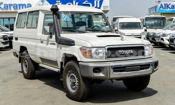 Acheter Import Voiture Toyota Land Cruiser Blanc à Import - Dubai, Artibonite Acheter Import Voiture Toyota Land Cruiser Blanc à Import - Dubai, Artibonite