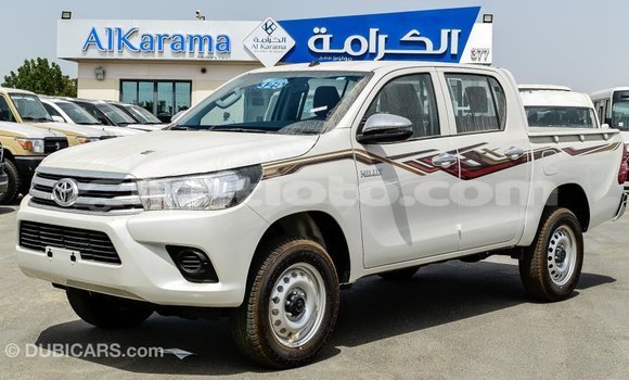 Acheter Import Voiture Toyota Hilux Blanc à Import - Dubai, Artibonite Acheter Import Voiture Toyota Hilux Blanc à Import - Dubai, Artibonite