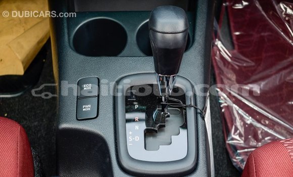 Acheter Import Voiture Toyota Hilux Blanc à Import - Dubai, Artibonite Acheter Import Voiture Toyota Hilux Blanc à Import - Dubai, Artibonite