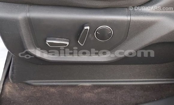 Acheter Import Voiture Ford V8 Noir à Import - Dubai, Artibonite Acheter Import Voiture Ford V8 Noir à Import - Dubai, Artibonite