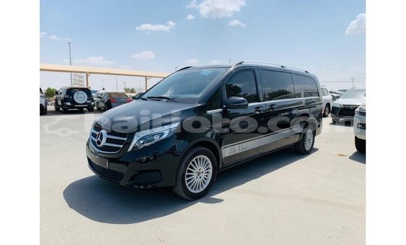 Acheter Import Voiture Mercedes-Benz Viano Noir à Import - Dubai, Artibonite Acheter Import Voiture Mercedes-Benz Viano Noir à Import - Dubai, Artibonite