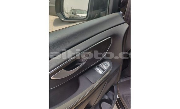 Acheter Import Voiture Mercedes-Benz Viano Noir à Import - Dubai, Artibonite Acheter Import Voiture Mercedes-Benz Viano Noir à Import - Dubai, Artibonite