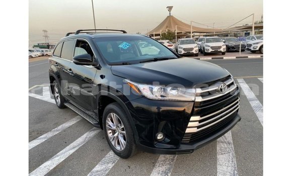 Acheter Import Voiture Toyota Highlander Noir à Import - Dubai, Artibonite Acheter Import Voiture Toyota Highlander Noir à Import - Dubai, Artibonite