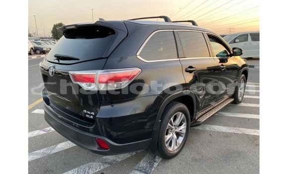 Acheter Import Voiture Toyota Highlander Noir à Import - Dubai, Artibonite Acheter Import Voiture Toyota Highlander Noir à Import - Dubai, Artibonite