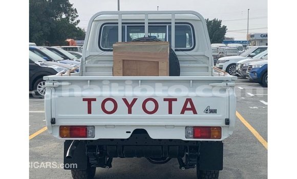 Buy Import Toyota Land Cruiser White Car in Import - Dubai in Artibonite Buy Import Toyota Land Cruiser White Car in Import - Dubai in Artibonite