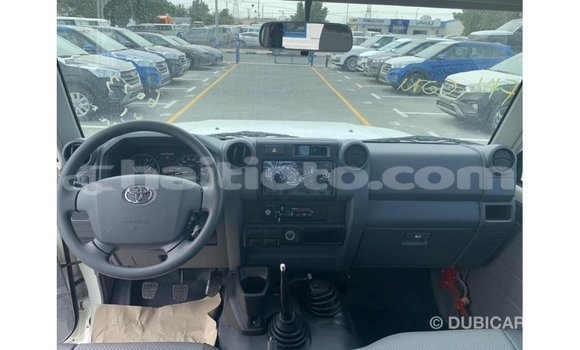 Buy Import Toyota Land Cruiser White Car in Import - Dubai in Artibonite Buy Import Toyota Land Cruiser White Car in Import - Dubai in Artibonite