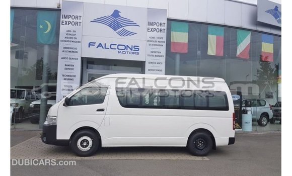 Buy Import Toyota Hiace White Car in Import - Dubai in Artibonite Buy Import Toyota Hiace White Car in Import - Dubai in Artibonite