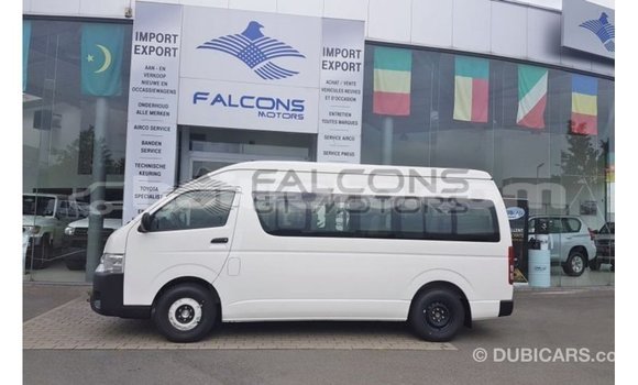 Buy Import Toyota Hiace White Car in Import - Dubai in Artibonite Buy Import Toyota Hiace White Car in Import - Dubai in Artibonite