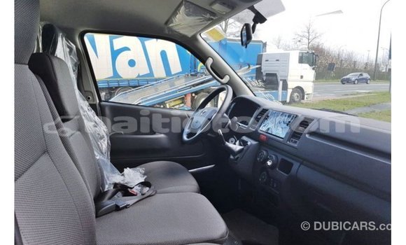 Buy Import Toyota Hiace White Car in Import - Dubai in Artibonite Buy Import Toyota Hiace White Car in Import - Dubai in Artibonite