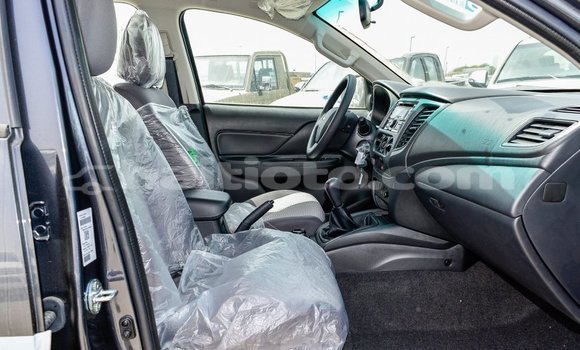 Acheter Import Voiture Mitsubishi L200 Noir à Import - Dubai, Artibonite Acheter Import Voiture Mitsubishi L200 Noir à Import - Dubai, Artibonite