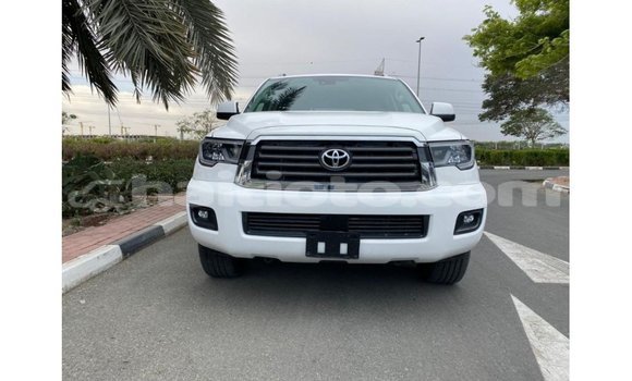Acheter Import Voiture Toyota Sequoia Blanc à Import - Dubai, Artibonite Acheter Import Voiture Toyota Sequoia Blanc à Import - Dubai, Artibonite