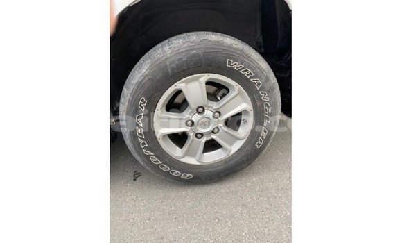 Acheter Import Voiture Toyota Sequoia Blanc à Import - Dubai, Artibonite Acheter Import Voiture Toyota Sequoia Blanc à Import - Dubai, Artibonite