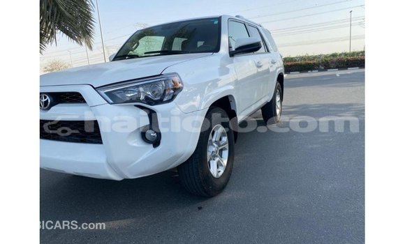 Acheter Import Voiture Toyota 4Runner Blanc à Import - Dubai, Artibonite Acheter Import Voiture Toyota 4Runner Blanc à Import - Dubai, Artibonite