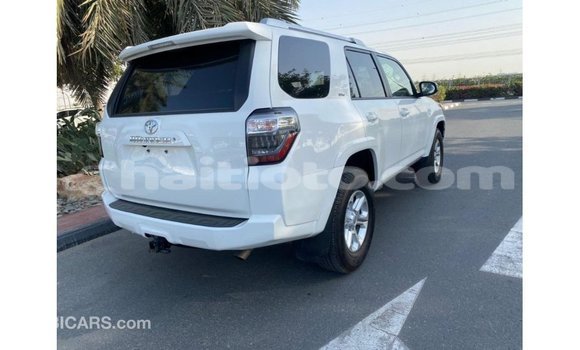 Acheter Import Voiture Toyota 4Runner Blanc à Import - Dubai, Artibonite Acheter Import Voiture Toyota 4Runner Blanc à Import - Dubai, Artibonite