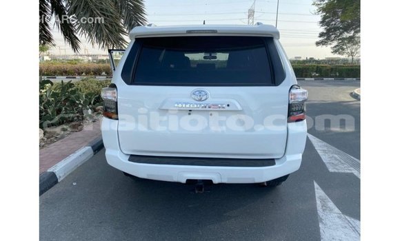 Acheter Import Voiture Toyota 4Runner Blanc à Import - Dubai, Artibonite Acheter Import Voiture Toyota 4Runner Blanc à Import - Dubai, Artibonite