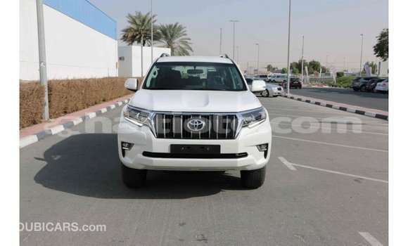 Acheter Import Voiture Toyota Prado Blanc à Import - Dubai, Artibonite Acheter Import Voiture Toyota Prado Blanc à Import - Dubai, Artibonite
