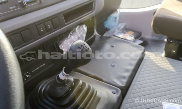 Acheter Import Voiture Toyota Coaster Blanc à Import - Dubai, Artibonite Acheter Import Voiture Toyota Coaster Blanc à Import - Dubai, Artibonite