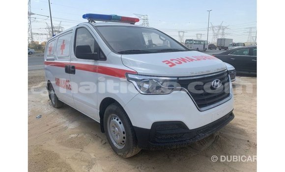 Acheter Import Voiture Hyundai Accent Blanc à Import - Dubai, Artibonite Acheter Import Voiture Hyundai Accent Blanc à Import - Dubai, Artibonite