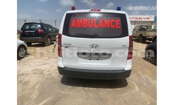 Acheter Import Voiture Hyundai Accent Blanc à Import - Dubai, Artibonite Acheter Import Voiture Hyundai Accent Blanc à Import - Dubai, Artibonite