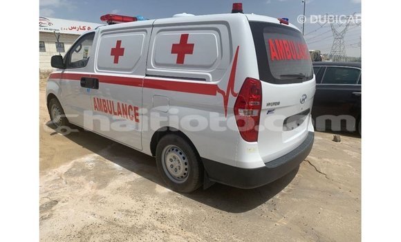 Acheter Import Voiture Hyundai Accent Blanc à Import - Dubai, Artibonite Acheter Import Voiture Hyundai Accent Blanc à Import - Dubai, Artibonite