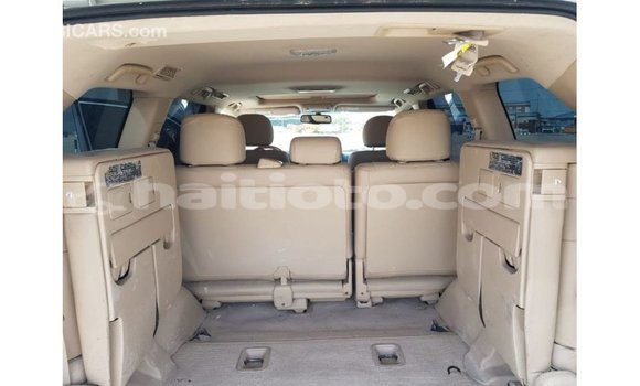 Acheter Import Voiture Toyota Land Cruiser Blanc à Import - Dubai, Artibonite Acheter Import Voiture Toyota Land Cruiser Blanc à Import - Dubai, Artibonite