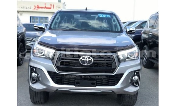 Acheter Import Voiture Toyota Hilux Autre à Import - Dubai, Artibonite Acheter Import Voiture Toyota Hilux Autre à Import - Dubai, Artibonite