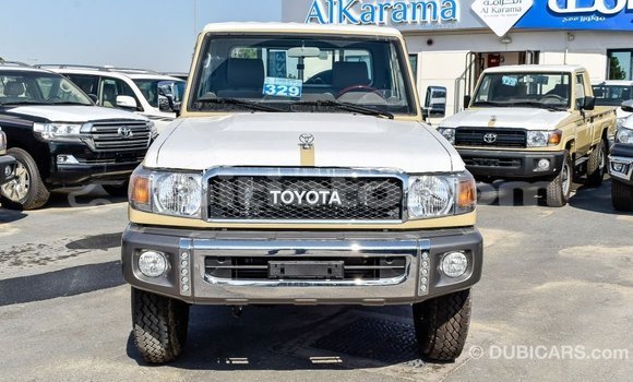 Acheter Import Voiture Toyota Land Cruiser Beige à Import - Dubai, Artibonite Acheter Import Voiture Toyota Land Cruiser Beige à Import - Dubai, Artibonite