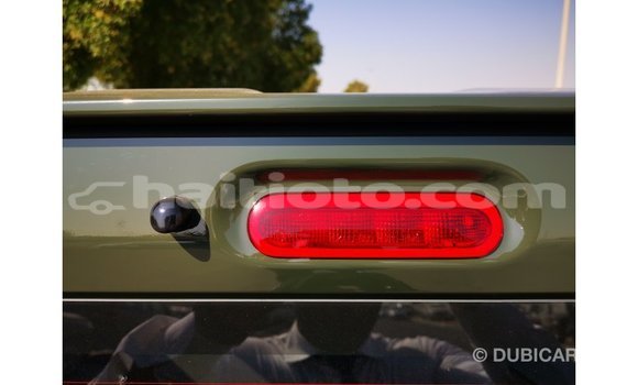 Acheter Import Voiture Suzuki Jimny Vert à Import - Dubai, Artibonite Acheter Import Voiture Suzuki Jimny Vert à Import - Dubai, Artibonite