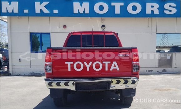 Acheter Import Voiture Toyota Hilux Rouge à Import - Dubai, Artibonite Acheter Import Voiture Toyota Hilux Rouge à Import - Dubai, Artibonite