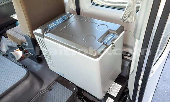 Acheter Import Voiture Toyota Coaster Blanc à Import - Dubai, Artibonite Acheter Import Voiture Toyota Coaster Blanc à Import - Dubai, Artibonite
