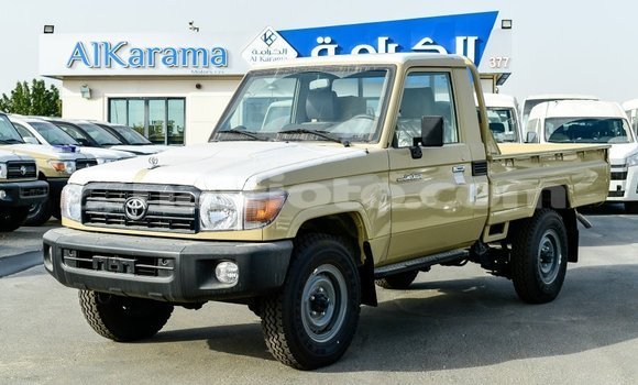 Acheter Import Voiture Toyota Land Cruiser Beige à Import - Dubai, Artibonite Acheter Import Voiture Toyota Land Cruiser Beige à Import - Dubai, Artibonite