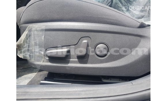 Acheter Import Voiture Kia Cadenza Bleu à Import - Dubai, Artibonite Acheter Import Voiture Kia Cadenza Bleu à Import - Dubai, Artibonite