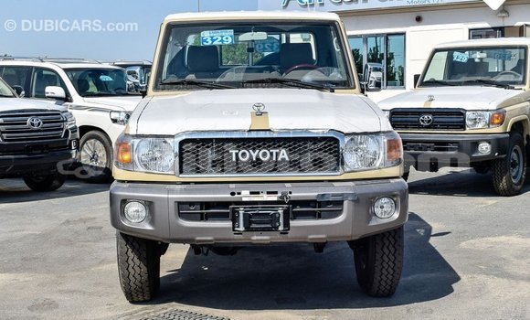 Acheter Import Voiture Toyota Land Cruiser Beige à Import - Dubai, Artibonite Acheter Import Voiture Toyota Land Cruiser Beige à Import - Dubai, Artibonite