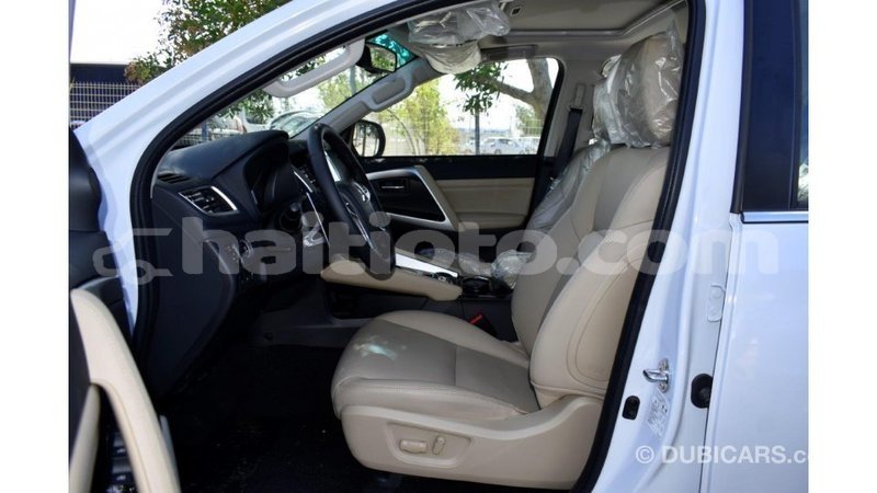 Big with watermark mitsubishi montero artibonite import dubai 2922