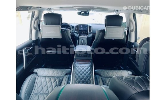 Acheter Import Voiture Toyota Land Cruiser Noir à Import - Dubai, Artibonite Acheter Import Voiture Toyota Land Cruiser Noir à Import - Dubai, Artibonite
