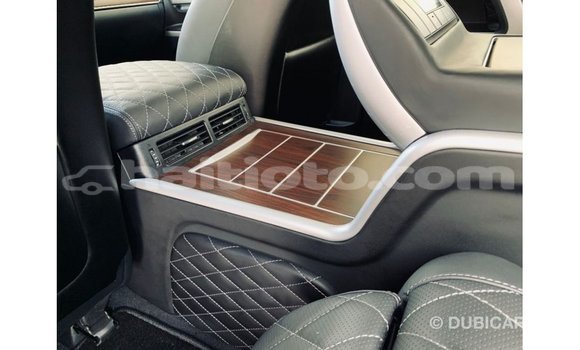 Acheter Import Voiture Toyota Land Cruiser Noir à Import - Dubai, Artibonite Acheter Import Voiture Toyota Land Cruiser Noir à Import - Dubai, Artibonite