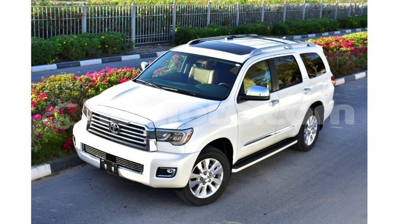 Big with watermark toyota sequoia artibonite import dubai 2936