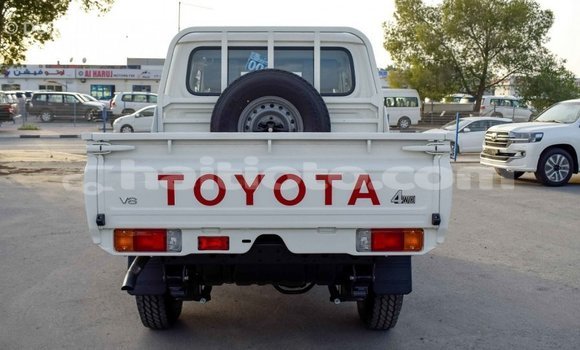 Acheter Import Voiture Toyota Land Cruiser Blanc à Import - Dubai, Artibonite Acheter Import Voiture Toyota Land Cruiser Blanc à Import - Dubai, Artibonite