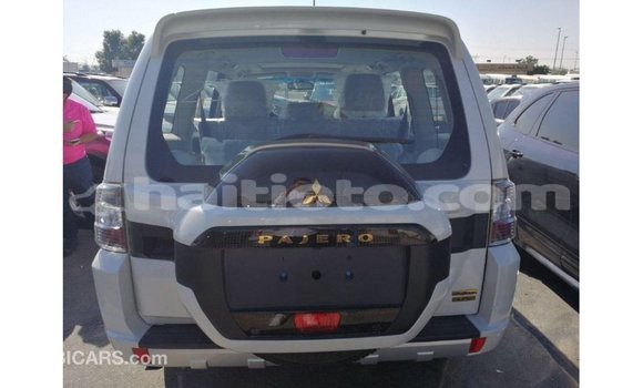 Acheter Import Voiture Mitsubishi Pajero Blanc à Import - Dubai, Artibonite Acheter Import Voiture Mitsubishi Pajero Blanc à Import - Dubai, Artibonite