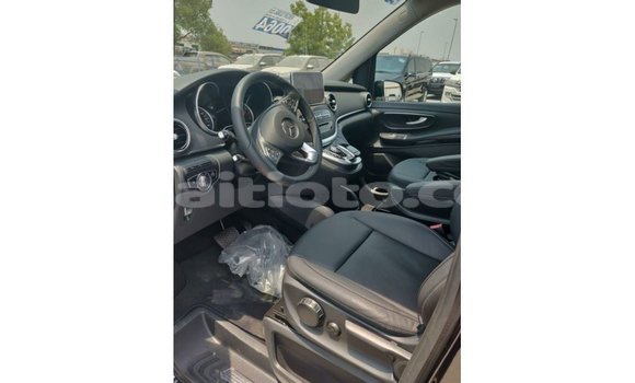 Buy Import Mercedes-Benz 250 Black Car in Import - Dubai in Artibonite Buy Import Mercedes-Benz 250 Black Car in Import - Dubai in Artibonite