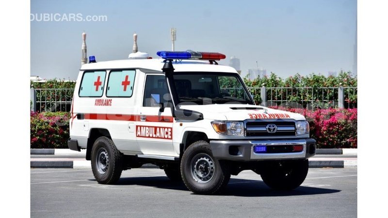 Big with watermark toyota land cruiser artibonite import dubai 2974