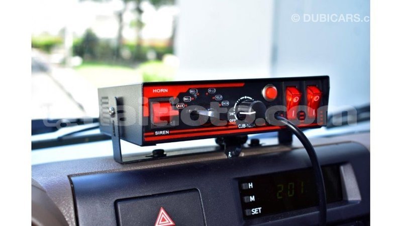 Big with watermark toyota land cruiser artibonite import dubai 2974