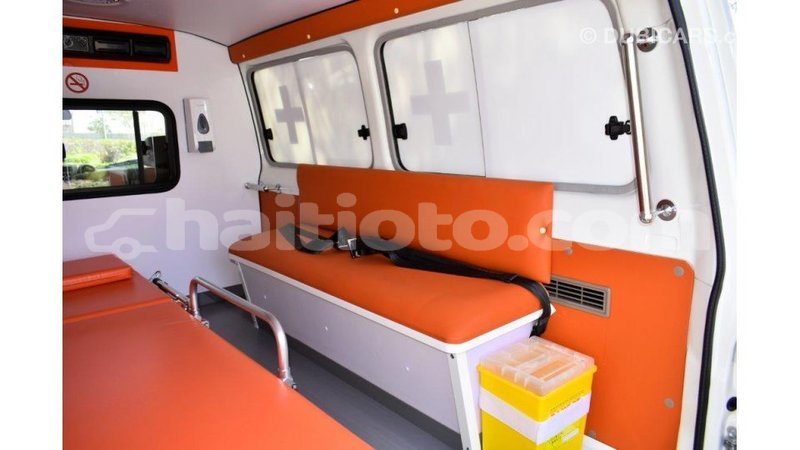 Big with watermark toyota land cruiser artibonite import dubai 2974